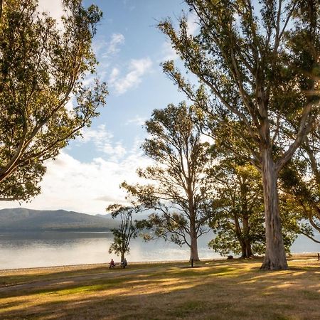 Hop, Skip And Jump To The Lake - Te Anau House Esterno foto
