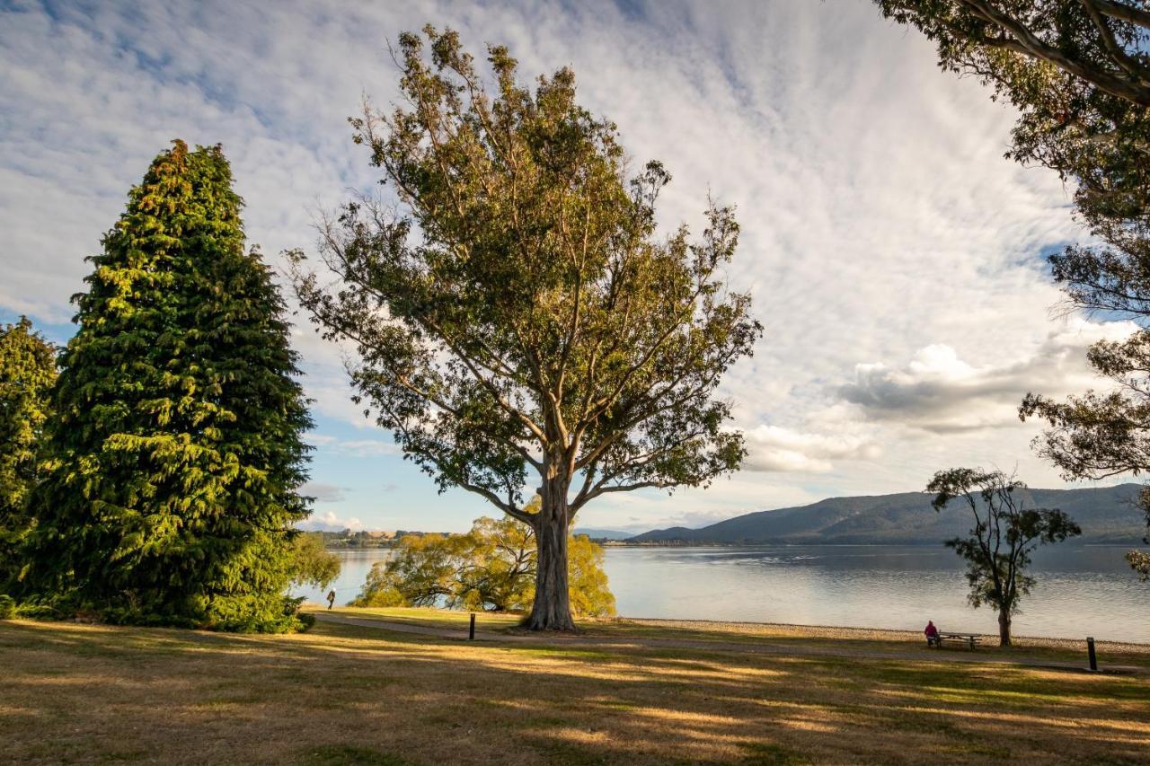 Hop, Skip And Jump To The Lake - Te Anau House Esterno foto