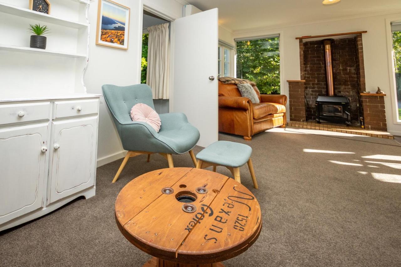 Hop, Skip And Jump To The Lake - Te Anau House Esterno foto